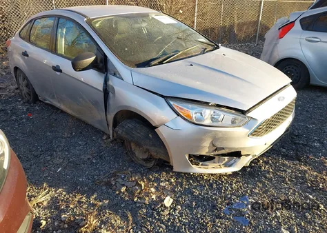 2016 Ford Focus S из США, поврежденный, VIN 1FADP3E20GL366063